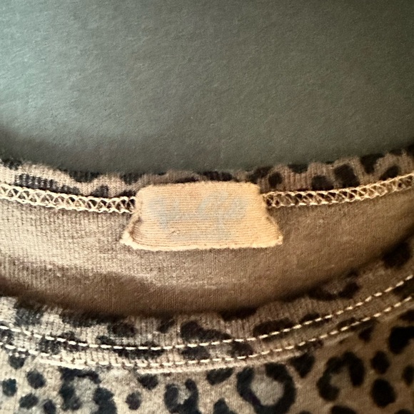 John Galt Cheetah Print Crop Top - Picture 3 of 3